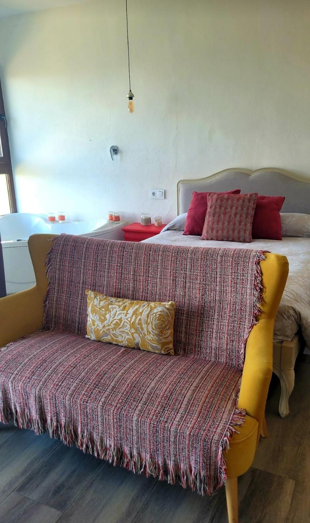 Casas Rurales Maribel - Complejo Moradas Del Cerro 2 - Suites Con Jacuzzi En Alcala Del Jucar Casas del Cerro Zimmer foto